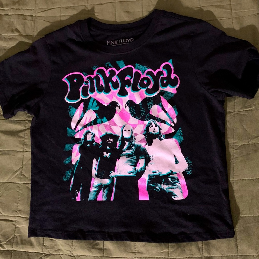 Pink Floyd Graphic Crop Tee